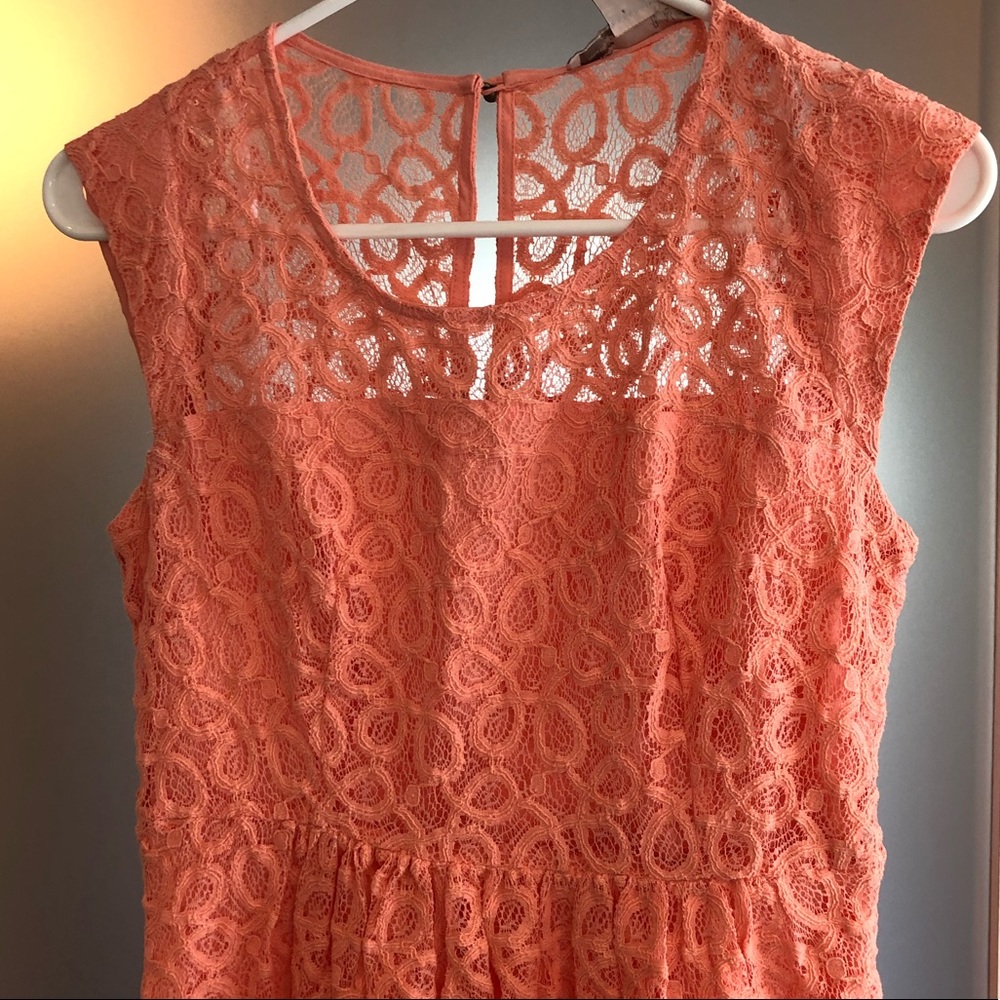 Forever 21 (Love21) peach lace dress - XS - Picture 2 of 5